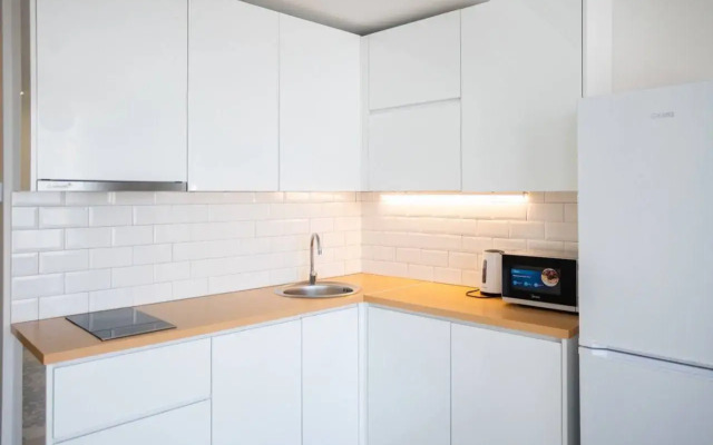 Luxury White Sails Apartments