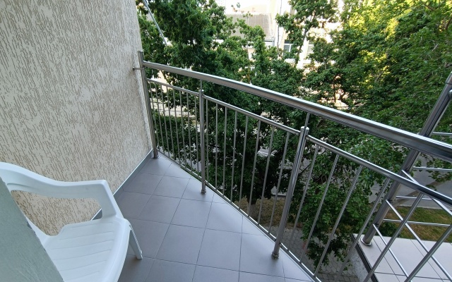 Teploe More Hotel