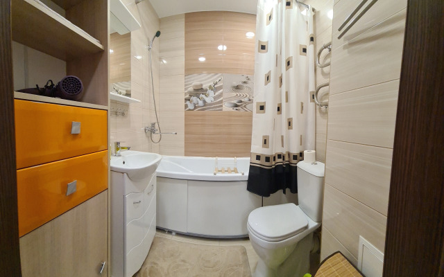 Квартира на улице Александра Протозанова 18к1