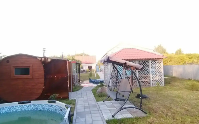 Dom u ozera s baney Private house