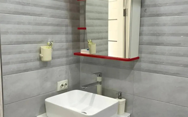 Uyutnaya Prostornaya Yevrodvushka S Vidom Na Goru Flat