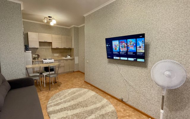 Na Naberezhnoy Yaryginskaya 13A Apartments