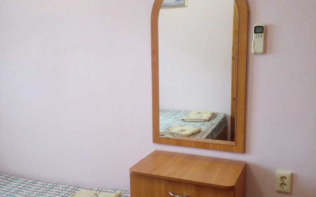 Yuzhny Ray Guest House