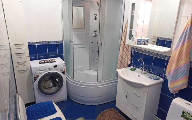 Uyutnaya Nedaleko Ot Tsentra Goroda Flat