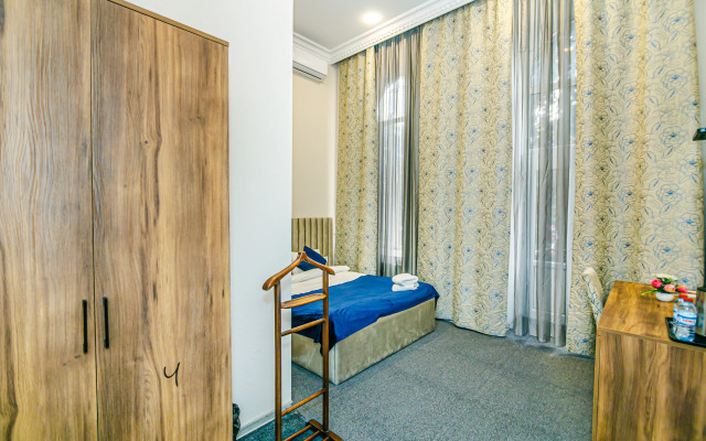 Bristol Hotel