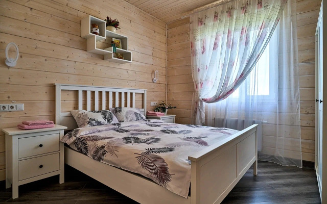 Kottedzh s saunoy ryadom s Petergofom Private house