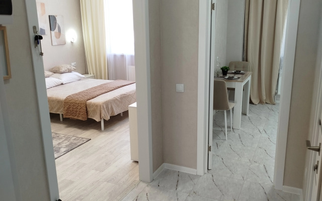 Svetlaya i uyutnaya kvartira Flat