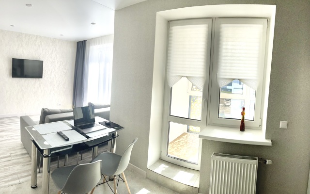 Studia V Tsentre Bresta S Kruglosutochnym Zaseleniem Apartments