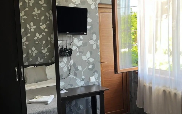 Butik-otel'  Eight