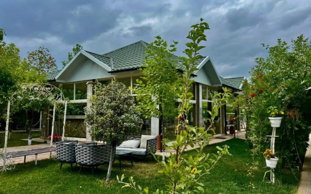 Отель Alma Bagi Villas