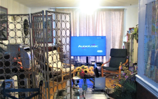 Bob Cinciruk Mini-Hotel