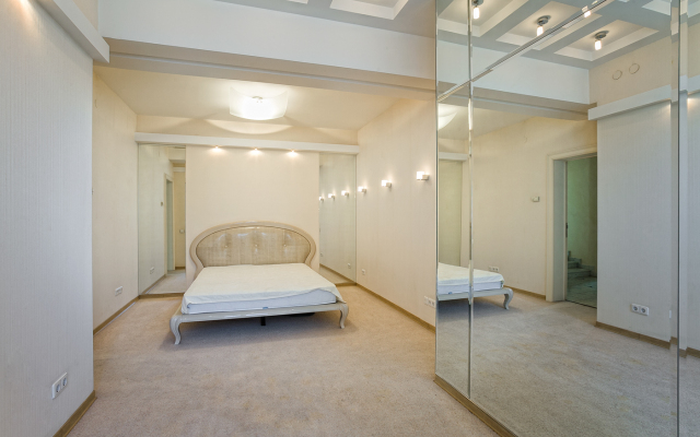 Pentkhaus Vozle Naberezhnoy Yalty - Ul.botkinskaya Apartments