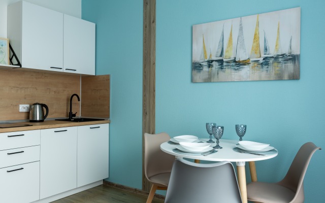 R-Home Start 1723 Apartments