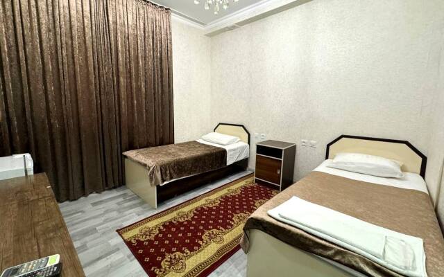 RATMINA Hotel