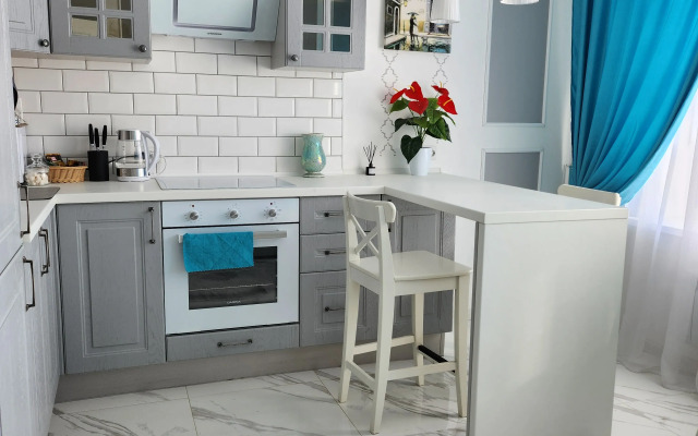 S Vidom na Zakat Rodionova, 19 Flat