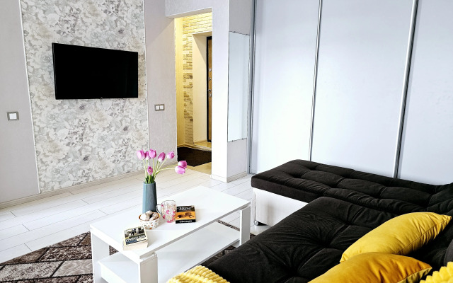 Melnikayte 94 Tyumen Flat
