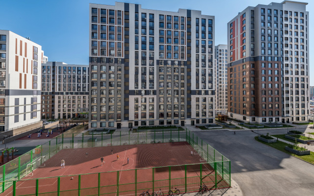 Prostornaya Dvuhkomnatnaya Vozle Han-Shatyira Apartments