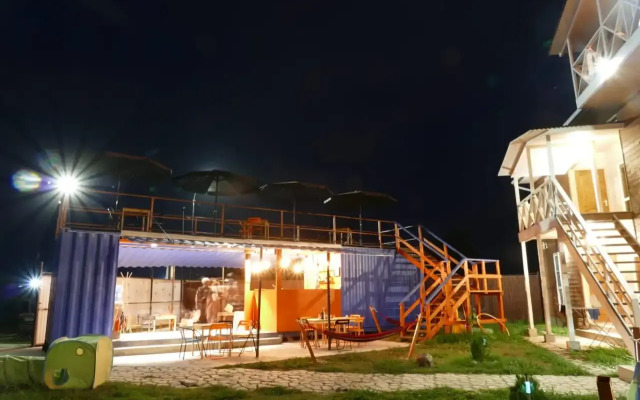 Отель Pine Beach