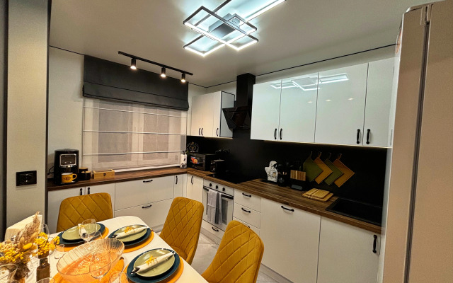 Апартаменты Amber Oktyabrskaya