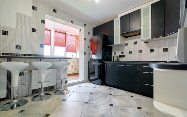 Квартира Космонавтов 12