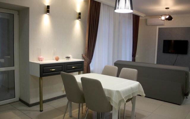 On Demonstracii Klassika Apartment