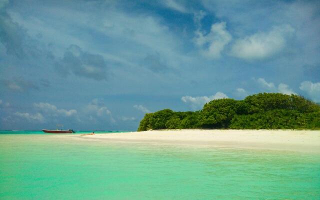 Viluveli Beach Maldives Hotel