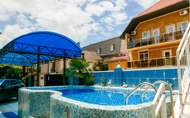 Argo Guest House
