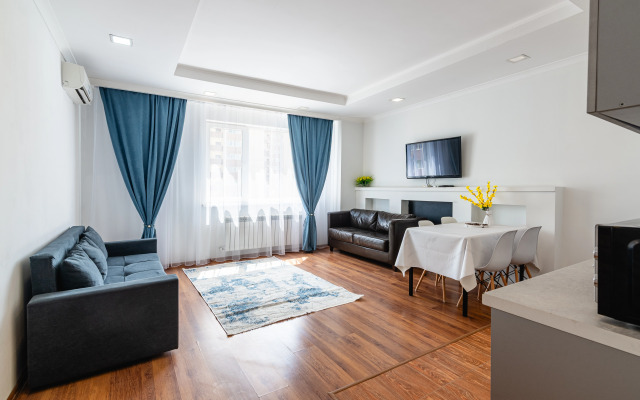 Uyut v Ritme Minimalizma Apartment