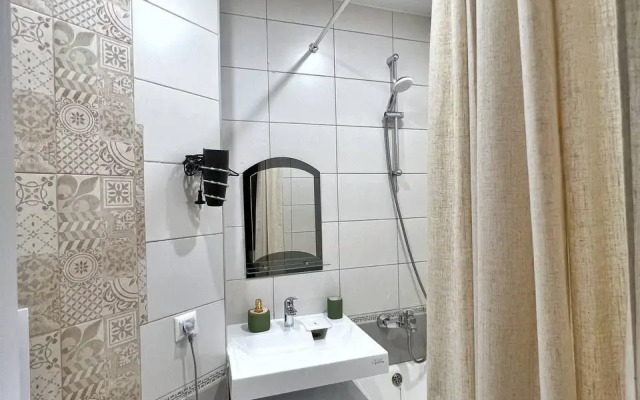 Apartamenty Light Beige u metro Okruzhnaya