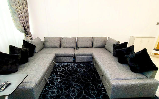 Ajman Family AIDEN Premium VIP Apart-hotel