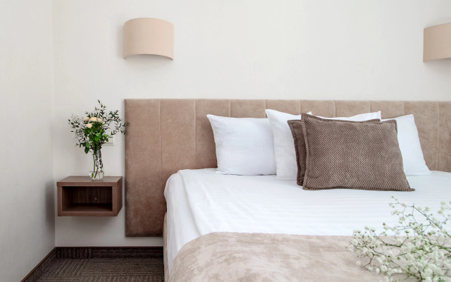 Staryij Dvorik Na Orlovskoj Hotel