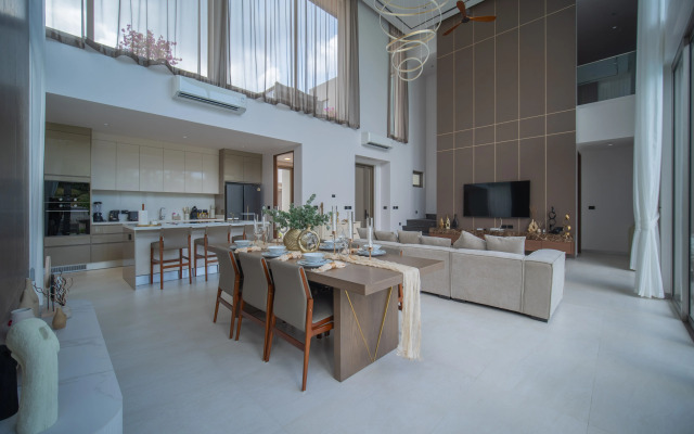 Grand View Residence Villa by NLA, Villa