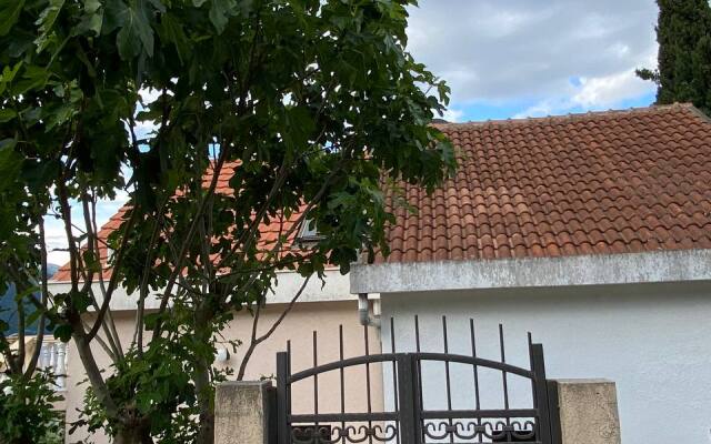 Arina Villa