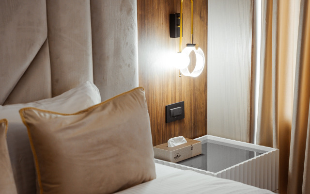 White Breeze Baku Hotel