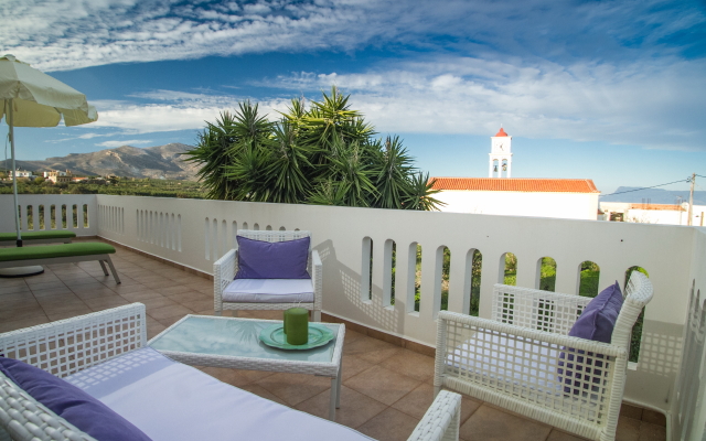 Sunny Villa