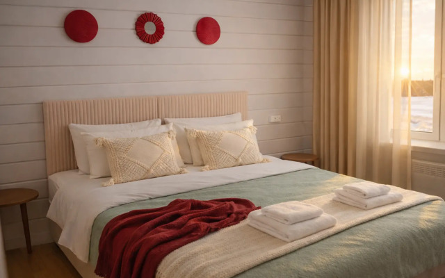 Частный дом с видом на часовню и Серафимо-Дивеевский монастырь