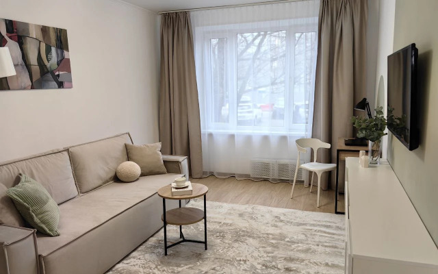 Dlya 6 Gostey Na Marshala Tukhachevskogo Flat