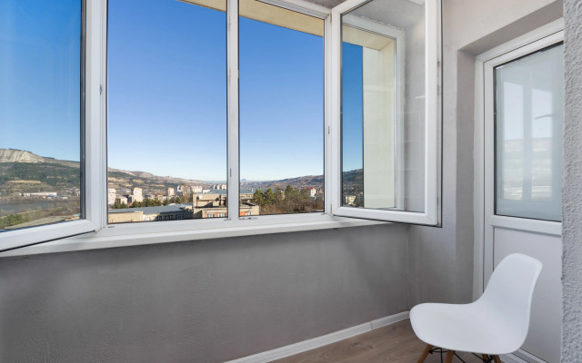 Квартира Видовая со стильным евроремонтом в развитом спальном районе