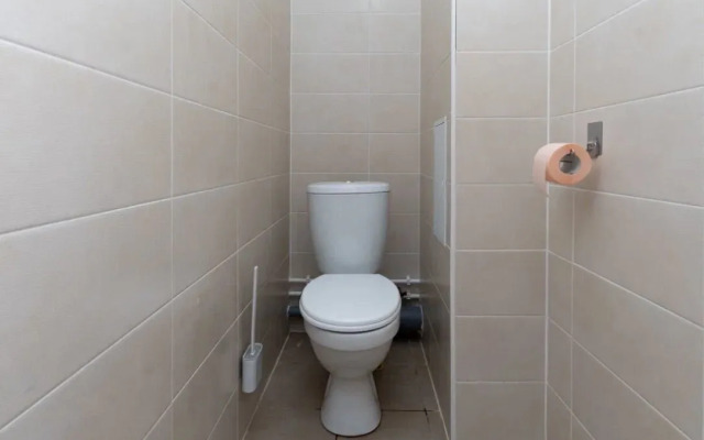 Na Ulitse Petukhova 162 Flat