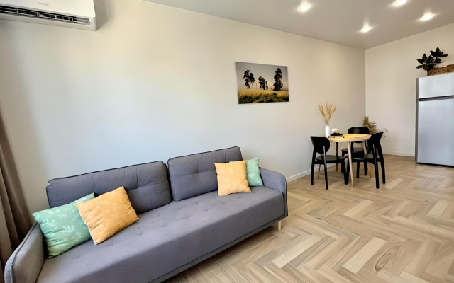 Na Ulitse Akatsiy 34k5 Apartments