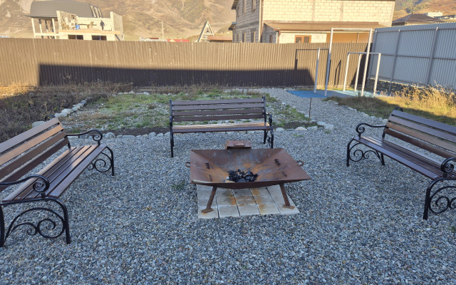 Частный дом с камином в горах