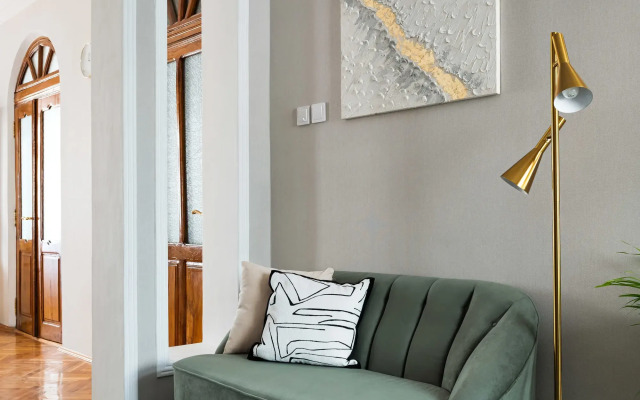 Квартира GM Apartments Новая и тихая Трехкомнатная на Тверской