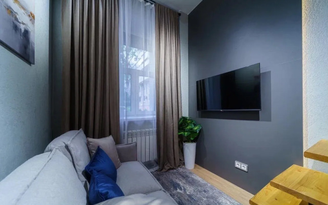 Studiya Nizhnyaya Pervomayskaya 64 Flat