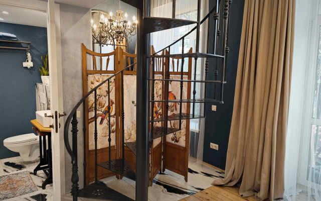 Vintazh S Sobstvennym Dvorikom Apartments