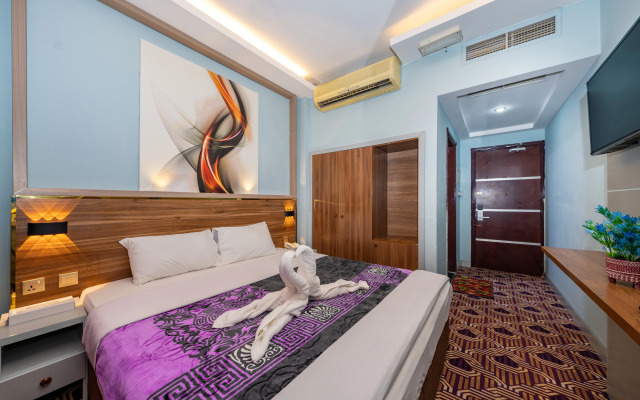 Tanha Hotel
