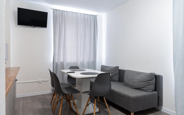 Semeynye Apartamenty Kalinka U Metro Devyatkino Flat