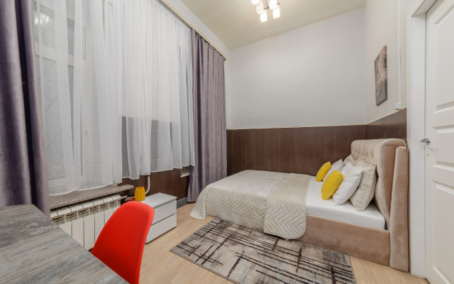 Апартаменты у Восстания