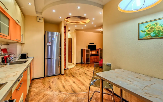Двухкомнатные апартаменты Sutki Rent с красивым видом на город