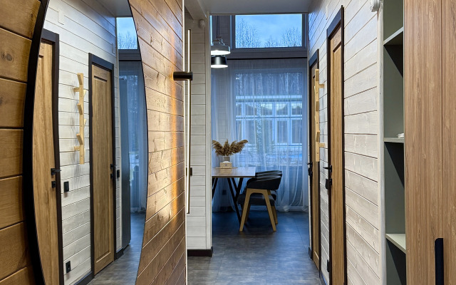 S Basseynom I Baney Private House