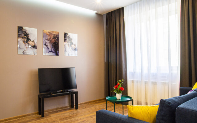 Krasnyij Put' 105/4 Apartments